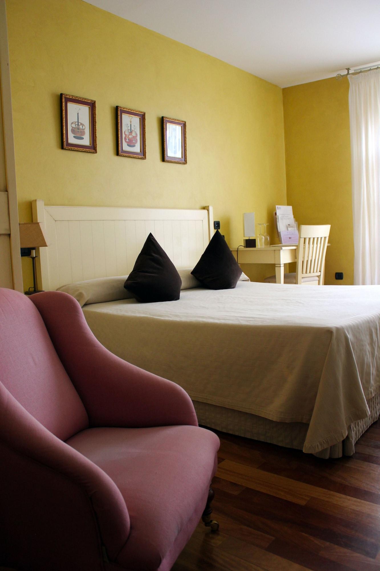 Hotel Vinicola Real-200 Monges Albelda De Iregua ภายนอก รูปภาพ