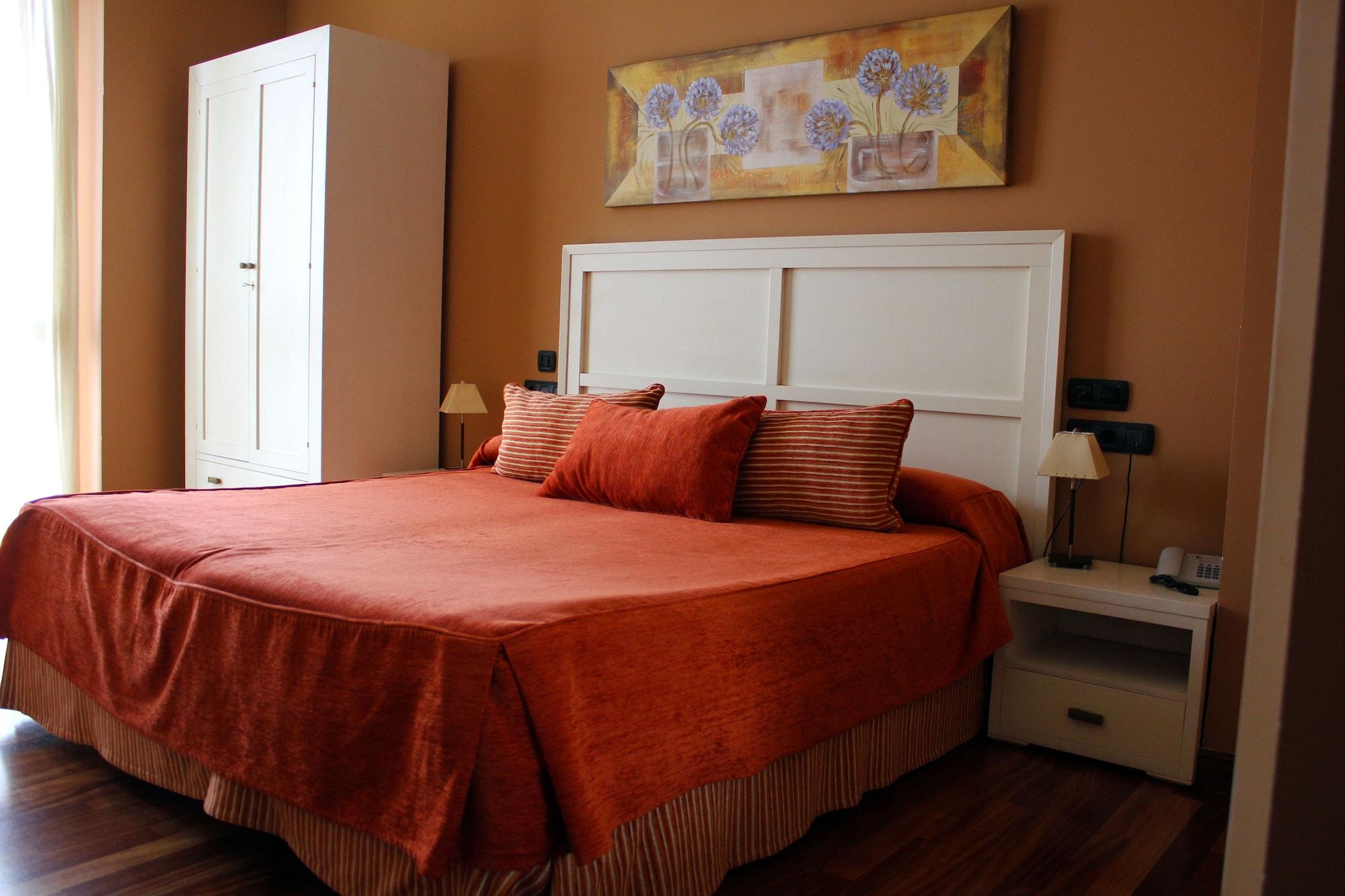 Hotel Vinicola Real-200 Monges Albelda De Iregua ภายนอก รูปภาพ