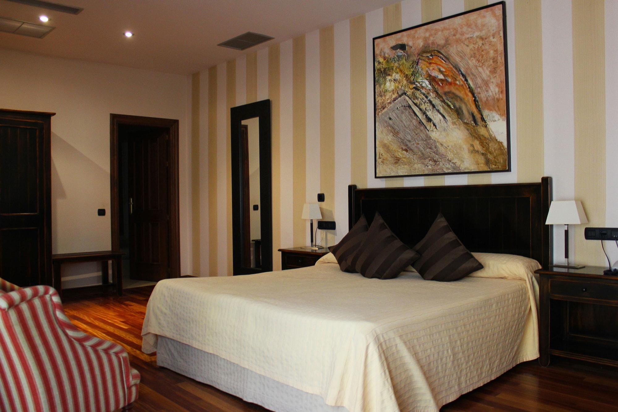 Hotel Vinicola Real-200 Monges Albelda De Iregua ภายนอก รูปภาพ