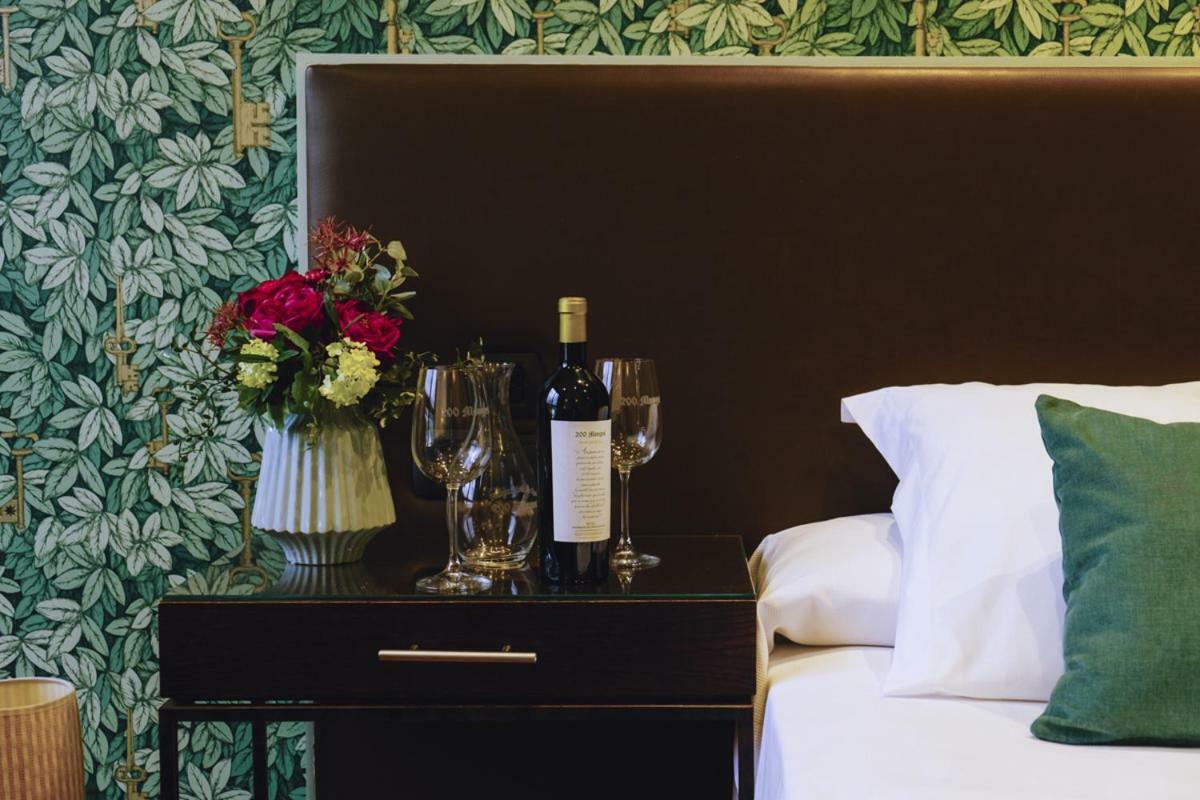 Hotel Vinicola Real-200 Monges Albelda De Iregua ภายนอก รูปภาพ